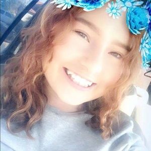 Meet your Posher, Elena